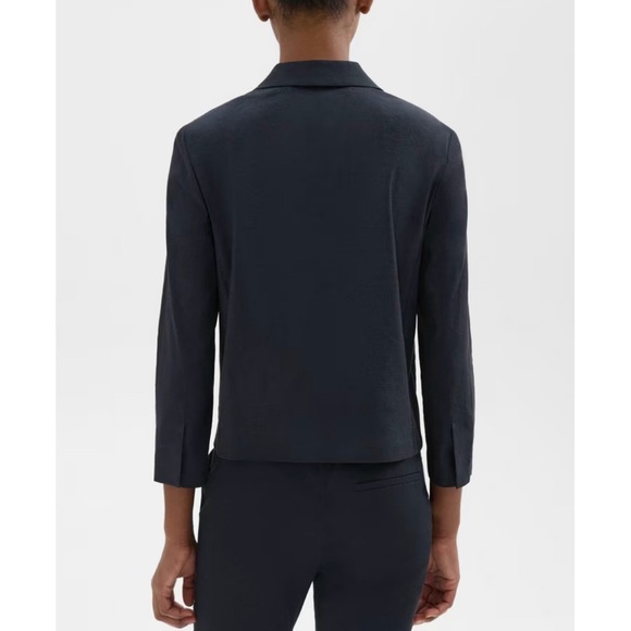 THEORY Boxy Patch Pocket Blazer in Stretch Linen Black - Picture 4 of 10